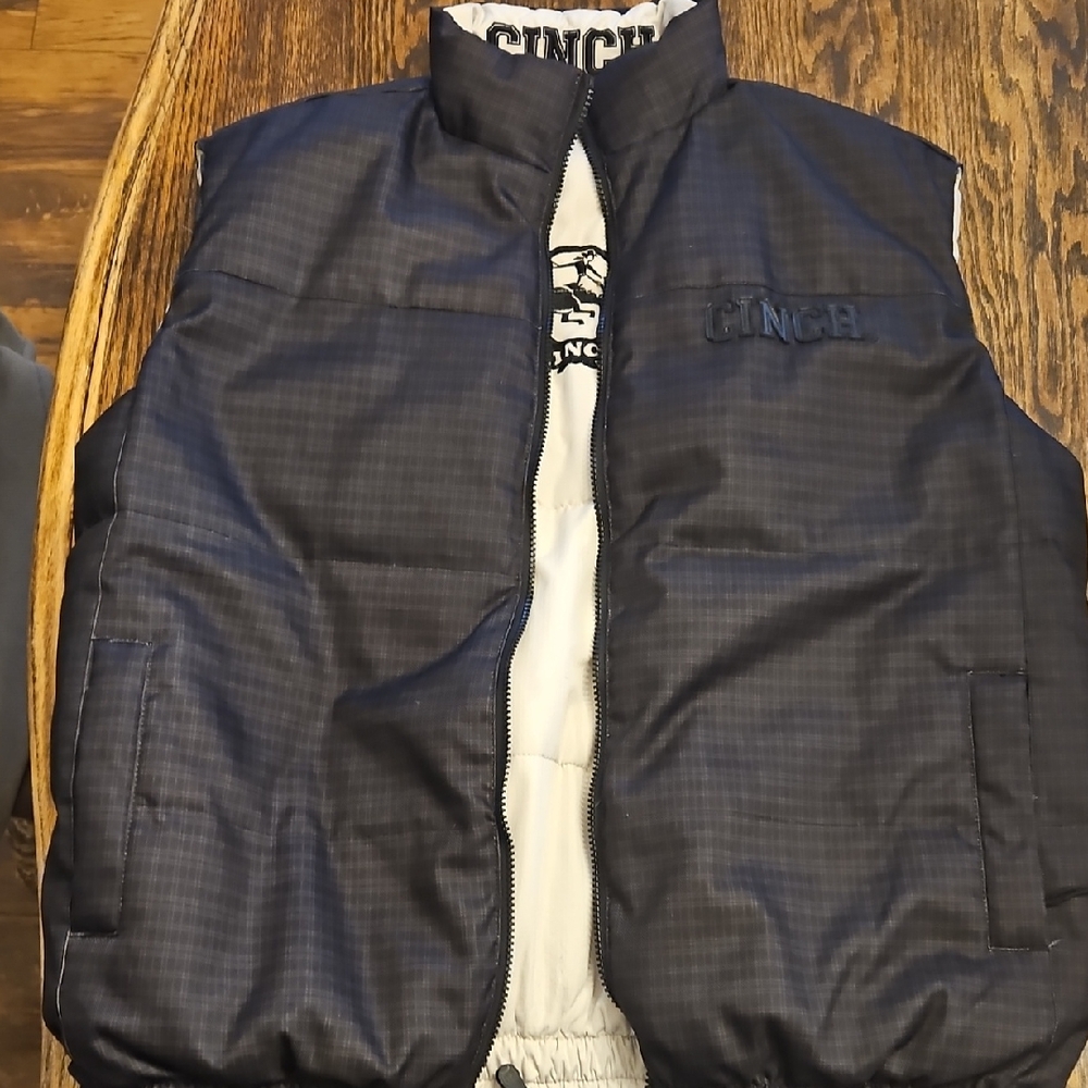 Cinch Men's Reversible Down Puffer Vest Sz M